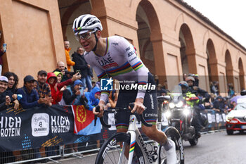 2024-10-05 - Giro dell’Emilia 2024 - 10t th Edition- Vignola- San luca, 216 km- Italy- 05-10-2024 - Tadej Pogacar - GIRO DELL'EMILIA - STREET - CYCLING