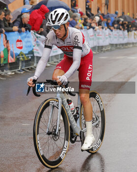 2024-10-05 - Giro dell’Emilia 2024 - !07 th Edition - Vignola- San luca, 216 km- Italy - 05-10-2024 - Matteo Fabbro on the San Luca Climb - GIRO DELL'EMILIA - STREET - CYCLING