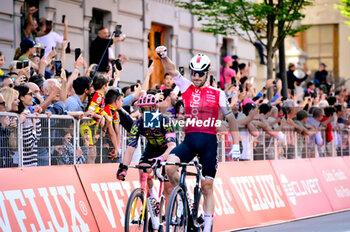 2024-05-08 - FRA Benjamin Thomas -COF Wins the Genova- Lucca Stage - STAGE 5 - GENOVA-LUCCA - GIRO D'ITALIA - CYCLING