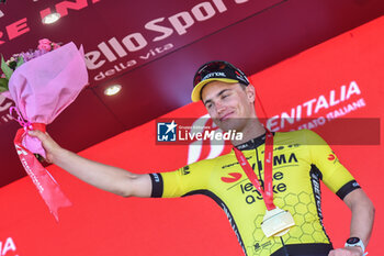 2024-05-12 - Kooij Olav win the Tappa 9 - Avezzano-Napoli of Giro d'Italia 2024 - STAGE 9 - AVEZZANO-NAPOLI - GIRO D'ITALIA - CYCLING