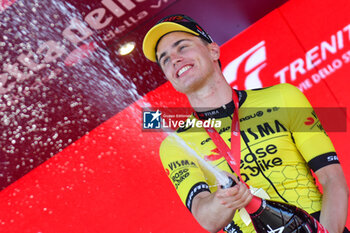 2024-05-12 - Kooij Olav win the Tappa 9 - Avezzano-Napoli of Giro d'Italia 2024 - STAGE 9 - AVEZZANO-NAPOLI - GIRO D'ITALIA - CYCLING