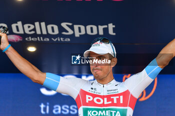 2024-05-12 - Mirco Maestri win the prize of Intergiro during Tappa 9 - Avezzano-Napoli - Giro d'Italia 2024 - STAGE 9 - AVEZZANO-NAPOLI - GIRO D'ITALIA - CYCLING