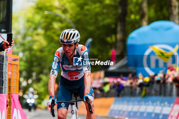 2024-05-14 - BARDET Romain of TEAM DSM-FIRMENICH POSTNL - STAGE 10 - POMPEI-CUSANO MUTRI - GIRO D'ITALIA - CYCLING