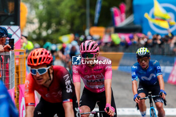 2024-05-14 - POGAČAR Tadej of UAE TEAM EMIRATES - STAGE 10 - POMPEI-CUSANO MUTRI - GIRO D'ITALIA - CYCLING