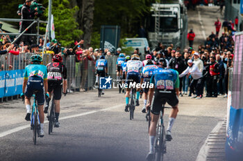 2024-05-14 - TIBERI Antonio of BAHRAIN VICTORIOUS - STAGE 10 - POMPEI-CUSANO MUTRI - GIRO D'ITALIA - CYCLING