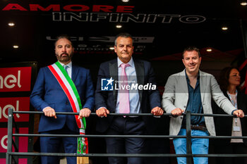 2024-05-14 - Giro d'Italia institutional authorities - STAGE 10 - POMPEI-CUSANO MUTRI - GIRO D'ITALIA - CYCLING