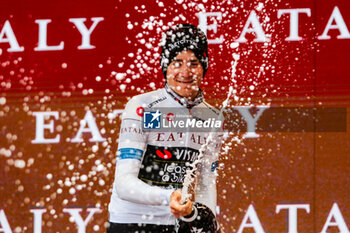 2024-05-14 - Uijtdebroeks Cian of Team Visma - STAGE 10 - POMPEI-CUSANO MUTRI - GIRO D'ITALIA - CYCLING