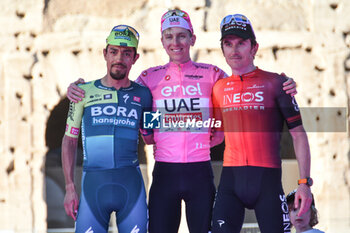 2024-05-26 - Podium with Geraint (Ineos), Martinez (Bora) and Tadej Pogacar (UAE Emirates) Maglia Rosa - Stage 21 Roma-Roma of Giro D'Italia 2024 - STAGE 21 - ROMA-ROMA - GIRO D'ITALIA - CYCLING