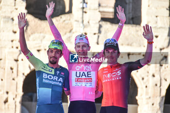 2024-05-26 - Podium with Geraint (Ineos), Martinez (Bora) and Tadej Pogacar (UAE Emirates) Maglia Rosa - Stage 21 Roma-Roma of Giro D'Italia 2024 - STAGE 21 - ROMA-ROMA - GIRO D'ITALIA - CYCLING