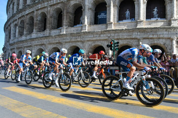 2024-05-26 - Moments of stage 21 of Giro D'Italia 2024 Roma-Roma - STAGE 21 - ROMA-ROMA - GIRO D'ITALIA - CYCLING