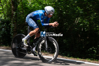 2024-05-18 - Davide Cimolai, Movistar Team - STAGE 14 - CASTIGLIONE DELLE STIVIERE-DESENZANO DEL GARDA - GIRO D'ITALIA - CYCLING