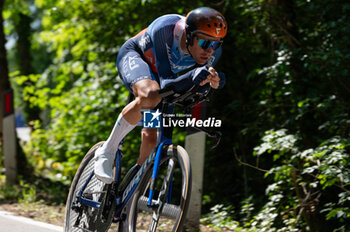 2024-05-18 - Alessandro De Marchi, Team Jayco AlUla - STAGE 14 - CASTIGLIONE DELLE STIVIERE-DESENZANO DEL GARDA - GIRO D'ITALIA - CYCLING