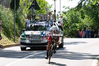 2024-05-18 - Davide Piganzoli, Team Polti Kometa - STAGE 14 - CASTIGLIONE DELLE STIVIERE-DESENZANO DEL GARDA - GIRO D'ITALIA - CYCLING