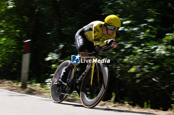 2024-05-18 - Jan Tratnik, team Visma-Lease a Bike - STAGE 14 - CASTIGLIONE DELLE STIVIERE-DESENZANO DEL GARDA - GIRO D'ITALIA - CYCLING