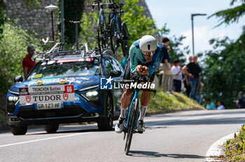 2024-05-18 - Bastien Tronchon, Decathlon AG2R La Mondiale Team - STAGE 14 - CASTIGLIONE DELLE STIVIERE-DESENZANO DEL GARDA - GIRO D'ITALIA - CYCLING