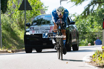 2024-05-18 - Albert Torres Barcelo, Movistar Team - STAGE 14 - CASTIGLIONE DELLE STIVIERE-DESENZANO DEL GARDA - GIRO D'ITALIA - CYCLING