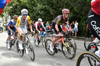 2024-05-04 - Passage to Villa Della Regina of Torino during Venaria Reale-Torino - Stage 1 of Giro D'Italia 2024 - STAGE 1 - VENARIA REALE-TORINO - GIRO D'ITALIA - CYCLING