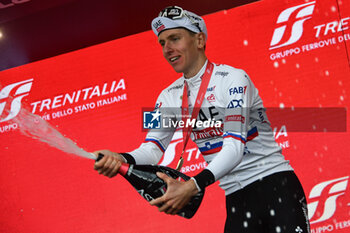 2024-05-05 - Tadej Pogacar celebrate the victory of San Francesco Al Campo (TO)-Santuario di Oropa (BI) - Stage 2 of Giro D'Italia 2024 - STAGE 2 - S.FRANCESCO AL CAMPO-SANTUARIO DI OROPA - GIRO D'ITALIA - CYCLING