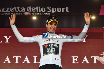 05/05/2024 - Cian UIJTDEBROEKS wears the Maglia Bianca after San Francesco Al Campo (TO)-Santuario di Oropa (BI) - Stage 2 of Giro D'Italia 2024 - STAGE 2 - S.FRANCESCO AL CAMPO-SANTUARIO DI OROPA - GIRO D'ITALIA - CICLISMO