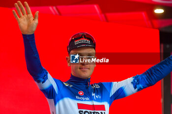 2024-05-06 - Tim Merlier celebrate the victory after Stage 3 - Novara-Fossano - Giro d'Italia 2024 - STAGE 3 - NOVARA-FOSSANO - GIRO D'ITALIA - CYCLING