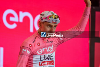 2024-05-06 - Tadej Pogacar with Maglia Rosa after Stage 3 - Novara-Fossano - Giro d'Italia 2024 - STAGE 3 - NOVARA-FOSSANO - GIRO D'ITALIA - CYCLING