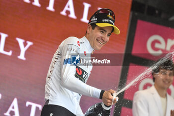 2024-05-06 - Cian Uijtdebroeks with Maglia Bianca after Stage 3 - Novara-Fossano - Giro d'Italia 2024 - STAGE 3 - NOVARA-FOSSANO - GIRO D'ITALIA - CYCLING