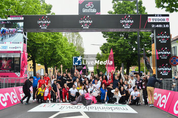 2024-05-06 - entertainment with the Carovana before the arrival of Stage 3 - Novara-Fossano - Giro d'Italia 2024 - STAGE 3 - NOVARA-FOSSANO - GIRO D'ITALIA - CYCLING