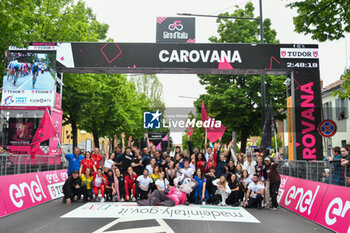 2024-05-06 - entertainment with the Carovana before the arrival of Stage 3 - Novara-Fossano - Giro d'Italia 2024 - STAGE 3 - NOVARA-FOSSANO - GIRO D'ITALIA - CYCLING