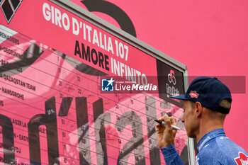 07/05/2024 - Alpecin on the signature podium Tappa 4 - Acqui Terme-Andora - Giro d'Italia 2024 - STAGE 4 - AQUI TERME-ANDORA - GIRO D'ITALIA - CICLISMO