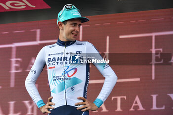 2024-05-19 - Antonio Tiberi of Bahrain Victoruis with Maglia Bianca of Stage 15 - Manerba del Garda-Livigno (Mottolino) - Giro d'Italia 2024 - STAGE 15 - MANERBA DEL GARDA-LIVIGNO - GIRO D'ITALIA - CYCLING