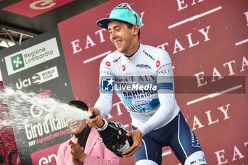 2024-05-19 - Antonio Tiberi of Bahrain Victoruis with Maglia Bianca of Stage 15 - Manerba del Garda-Livigno (Mottolino) - Giro d'Italia 2024 - STAGE 15 - MANERBA DEL GARDA-LIVIGNO - GIRO D'ITALIA - CYCLING