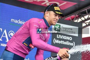 2024-05-19 - Jonathan Milan of Lidl Trek with Maglia Ciclamino of Stage 15 - Manerba del Garda-Livigno (Mottolino) - Giro d'Italia 2024 - STAGE 15 - MANERBA DEL GARDA-LIVIGNO - GIRO D'ITALIA - CYCLING