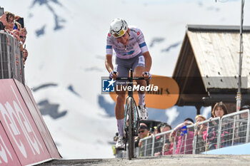 2024-05-19 - Antonio Tiberi of Bahrain Victorius reaches on finish line of Stage 15 - Manerba del Garda-Livigno (Mottolino) - Giro d'Italia 2024 - STAGE 15 - MANERBA DEL GARDA-LIVIGNO - GIRO D'ITALIA - CYCLING