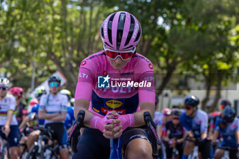 2024-07-08 - Elisa Longo Borghini - GIRO D'ITALIA WOMEN - STAGE 2 SIRMIONE/ VOLTA MANTOVANA - STREET - CYCLING