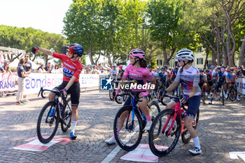 2024-07-08 - Elisa Longo Borghini - GIRO D'ITALIA WOMEN - STAGE 2 SIRMIONE/ VOLTA MANTOVANA - STREET - CYCLING