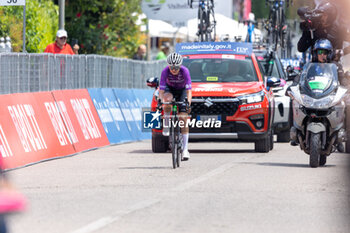 2024-07-08 - First Passage - GIRO D'ITALIA WOMEN - STAGE 2 SIRMIONE/ VOLTA MANTOVANA - STREET - CYCLING