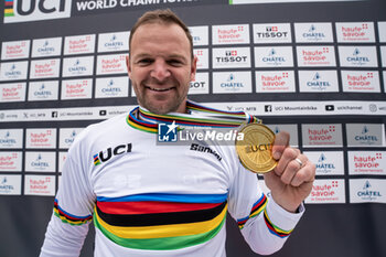 2024-02-10 - Pierre THEVENARD of France, 1st place in the Men Elite Super-G during the 2024 UCI Snow Bike World Championships on February 10, 2024 in Chatel, France - CYCLING - UCI SNOW BIKE WORLD CHAMPIONSHIPS - CHATEL, FRANCE - MTB - MOUNTAIN BIKE - CYCLING