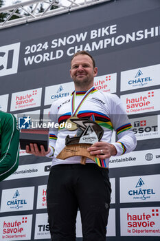 2024-02-10 - Pierre THEVENARD of France, 1st place in the Men Elite Super-G during the 2024 UCI Snow Bike World Championships on February 10, 2024 in Chatel, France - CYCLING - UCI SNOW BIKE WORLD CHAMPIONSHIPS - CHATEL, FRANCE - MTB - MOUNTAIN BIKE - CYCLING