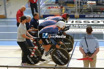 2024-10-16 - Tissot Track Cycling World Championship - Ballerup, Copenaghen, Den- 16-10-2024 -Men's Pursuit Qualifying - Usa, Koontz Grant, Domonoske David, Johnson Anders, Rhim, Brendan - TISSOT 2024 TRACK WORLD CHAMPIONSHIPS - TRACK - CYCLING