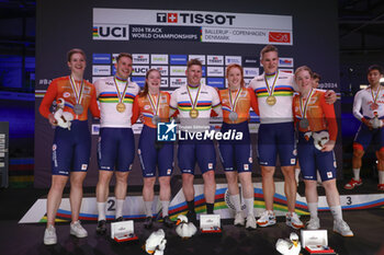 2024-10-16 - Tissot Track Cycling World Championship - Ballerup, Copenaghen, Den- 16-10-2024 - Podium Teams Men and Women Netherlands - TISSOT 2024 TRACK WORLD CHAMPIONSHIPS - TRACK - CYCLING