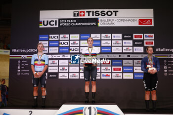 2024-10-17 - Tissot Track Cycling World Championship - Ballerup, Copenaghen, Den- 16-10-2024 - Podium Women's Elimination Race - Ally Wollastone, Lotte Kopecky,Jennifer Valente - TISSOT 2024 TRACK WORLD CHAMPIONSHIPS - TRACK - CYCLING