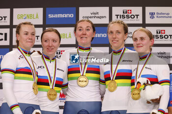 2024-10-17 - Tissot Track Cycling World Championship - Ballerup, Copenaghen, Den- 16-10-2024 - Women's Team Pursuit - Podium Gold Medal, Great Britain - Archibald Katie, Barker Megan, Knight Josie, Morris Anna - TISSOT 2024 TRACK WORLD CHAMPIONSHIPS - TRACK - CYCLING