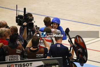 2024-10-18 - Tissot Track Cycling World Championship - Ballerup, Copenaghen, Den- 16-10-2024 - Men's Individual Pursuit - Milan Jonathan, Italy - Josh Charlton, Great Britain - TISSOT 2024 TRACK WORLD CHAMPIONSHIPS - TRACK - CYCLING