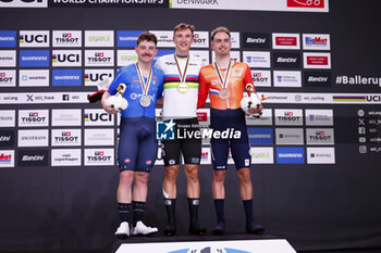 2024-10-19 - Tissot Track Cycling World Championship - Ballerup, Copenaghen - Men’s -Omnium / Elimination Race - De Vylder Lindsay, Belgium - Consonni Simone, Italy - Dorenbos Yanne, Netherlands - TISSOT 2024 TRACK WORLD CHAMPIONSHIPS - TRACK - CYCLING