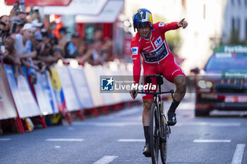 2024-09-08 - Primoz Roglic of Slovenia and Team Red Bull Bora - Hansgrohe celebrates his victory during the individual time trial at the 79th Tour of Spain 2024 - Stage 21 on September 8, 2024 in Madrid, Spain. - LA VUELTA 2024: ETAPA 21 - SPANISH LA VUELTA - CYCLING