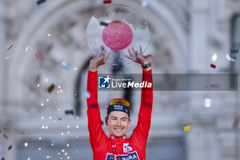 2024-09-08 - Primoz Roglic of Slovenia and Team Red Bull Bora - Hansgrohe celebrates his victory at the end of the 79th Tour of Spain 2024 - Stage 21 on September 8, 2024 in Madrid, Spain. - LA VUELTA 2024: ETAPA 21 - SPANISH LA VUELTA - CYCLING