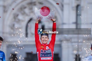 2024-09-08 - Primoz Roglic of Slovenia and Team Red Bull Bora - Hansgrohe celebrates his victory at the end of the 79th Tour of Spain 2024 - Stage 21 on September 8, 2024 in Madrid, Spain. - LA VUELTA 2024: ETAPA 21 - SPANISH LA VUELTA - CYCLING