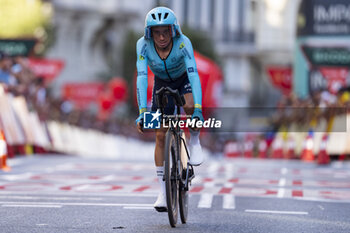 2024-09-08 - Lorenzo Fortunato of Italy and Team Astana Qazaqstan sprints during the individual time trial during the 79th Tour of Spain 2024 - Stage 21 on September 8, 2024 in Madrid, Spain. - LA VUELTA 2024: ETAPA 21 - SPANISH LA VUELTA - CYCLING