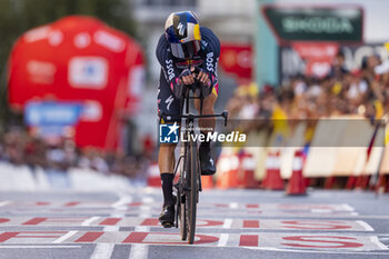 2024-09-08 - Florian Lipowitz of Germany and Team Red Bull Bora - Hansgrohe sprints during the individual time trial during the 79th Tour of Spain 2024 - Stage 21 on September 8, 2024 in Madrid, Spain. - LA VUELTA 2024: ETAPA 21 - SPANISH LA VUELTA - CYCLING