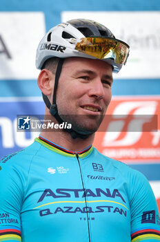 2024-03-07 - Mark Cavendish (GBR - Astana Qazaqstan Team ) at the start of stage 4 Arrone-Giulianova of the 59th Tirreno-Adriatico at the Arrone, Italy on March 7, 2024 - STAGE 4 - ARRONE-GIULIANOVA - TIRRENO - ADRIATICO - CYCLING
